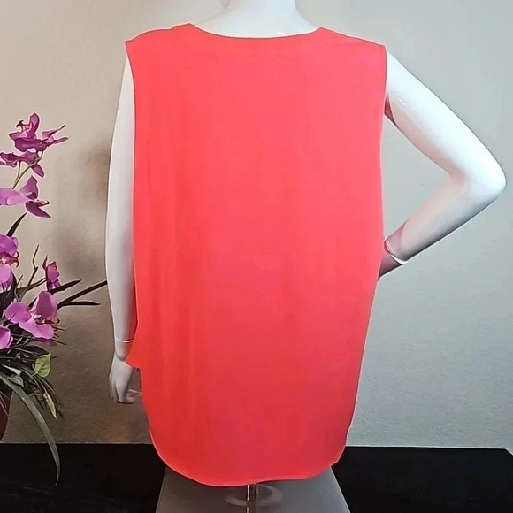 Ann Taylor Pleat Front Sleeveless Top Red Petite XL - Picture 2 of 4